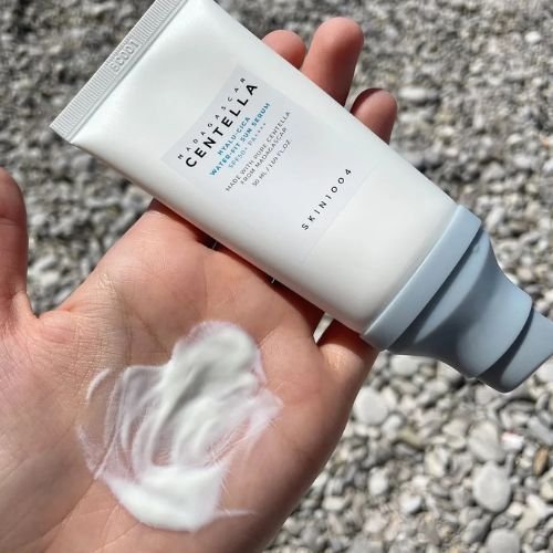 SKIN1004 MADAGASCAR CENTELLA HYALU-CICA WATER-FIT SUN SERUM 50ML