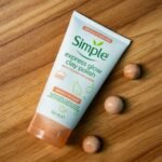 Simple Express Glow Clay Polish Facial Wash 150ml