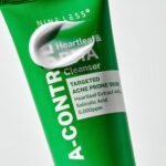 NINE LESS A-CONTROL HEARTLEAF & BHA CLEANSER 120ML