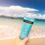 Neutrogena Hydro Boost Water Gel Lotion Sunscreen SPF 30 – 88ml